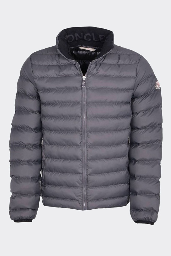 Мужская куртка Moncler серого цвета