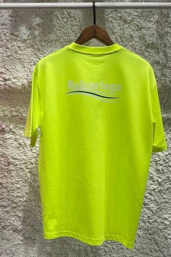Мужская оверсайз футболка Balenciaga зелёного цвета   