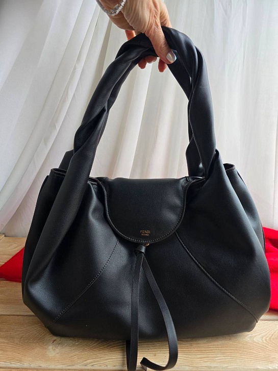 Кожаная сумка Fendi Spy - Black 38x29 см