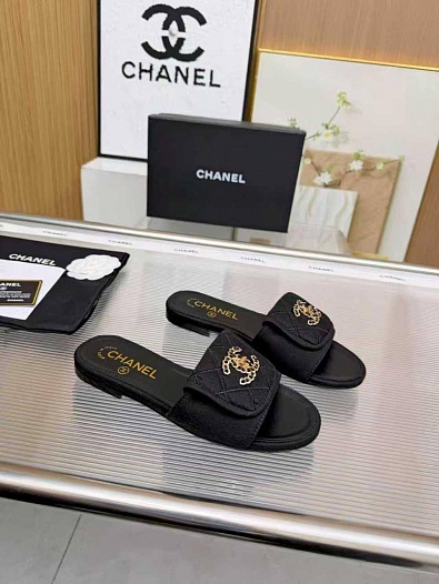 Женские кожаные шлёпанцы Chanel premium   