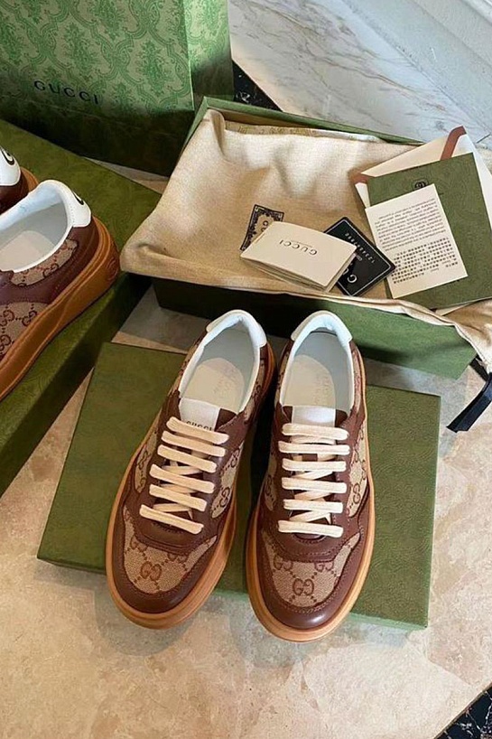 Мужские бежевые кроссовки Gucci