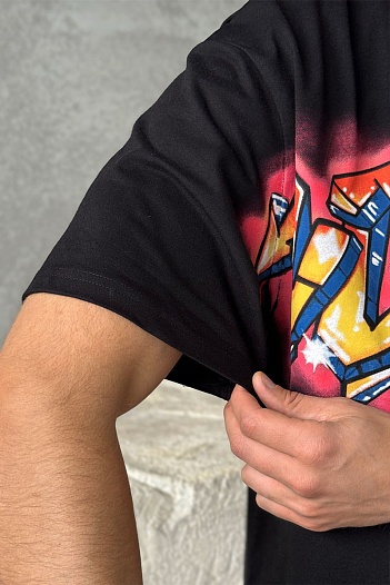 Чёрная оверсайз футболка Louis Vuitton graffiti-print   