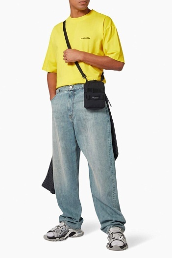 Жёлтая оверсайз футболка Balenciaga Medium Fit Vintage   