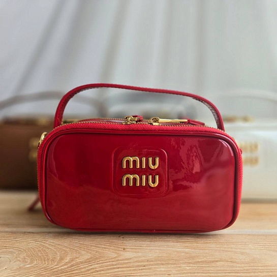 Женская лакированная сумка MIU MIU 20x12 см - Red