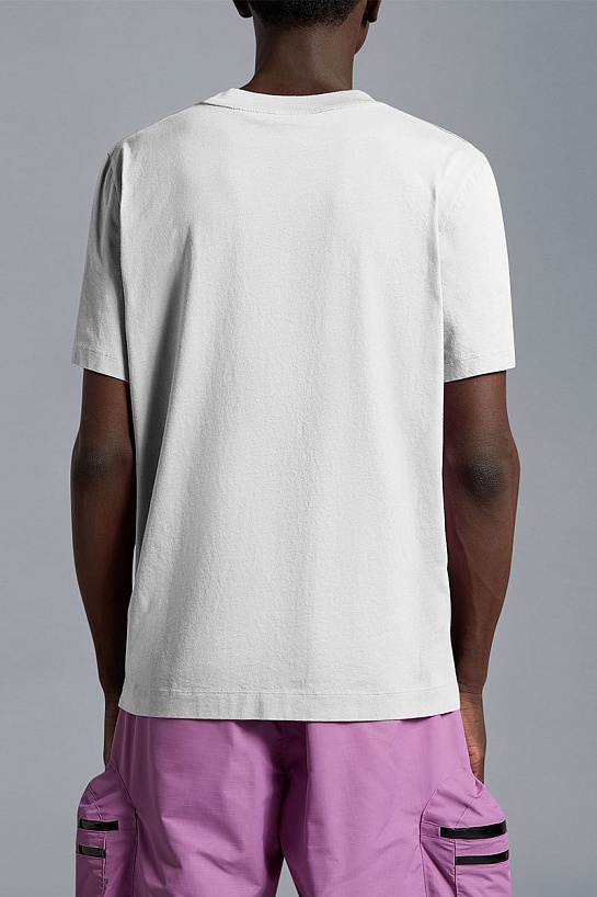 Мужская белая футболка Moncler logo-patch