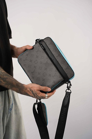 Кожаная сумка Louis Vuitton Trio Messenger Monogram Eclipse Reverse 25x18 см   