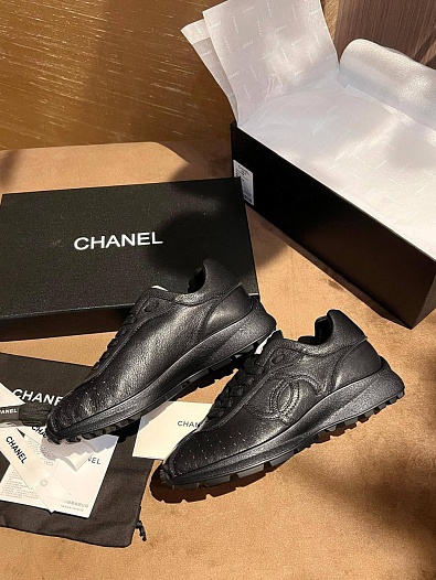 Женские кожаные кроссовки чёрного цвета Chanel premium   