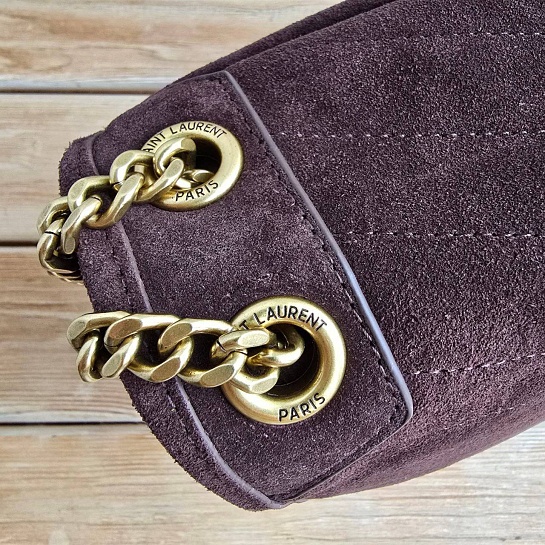 Замшевая сумка  Yves Saint Laurent 28x21 см