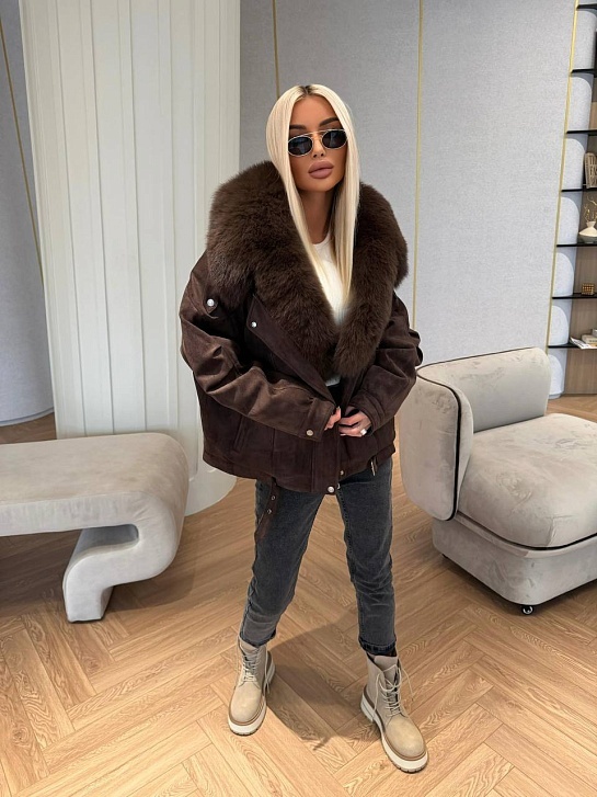 Женская утеплённая дубленка Max Mara с натуральным мехом