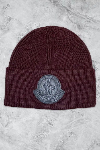 Мужская шапка бордового цвета Moncler logo-patch   