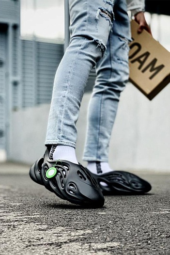 Кроссовки Adidas Yeezy Foam Runner - Black   
