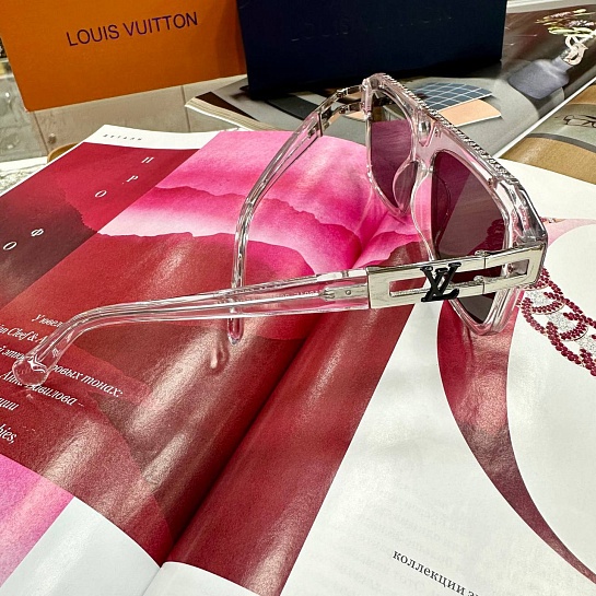 Солнцезащитные очки Louis Vuitton с прозрачной оправой