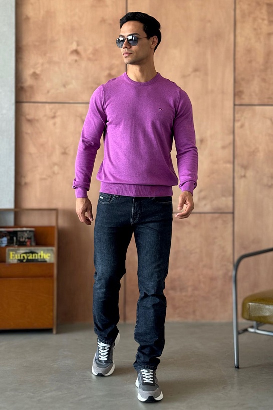 Мужская кофта Tommy Hilfiger фиолетового цвета logo-embroidered