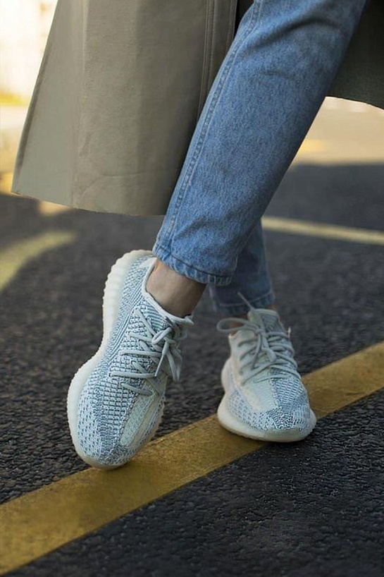 Кроссовки Adidas Yeezy Boost 350 V2 - Cloud White