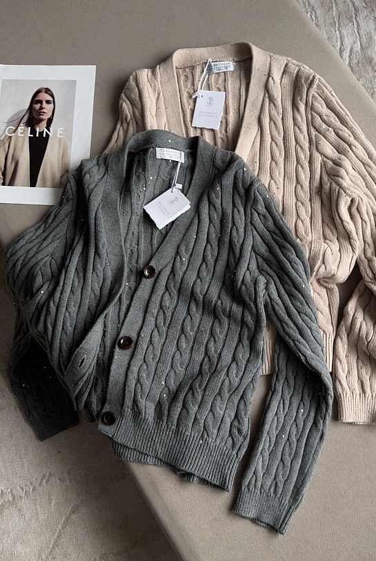 Женская кофта на пуговицах серого цвета Brunello Cucinelli