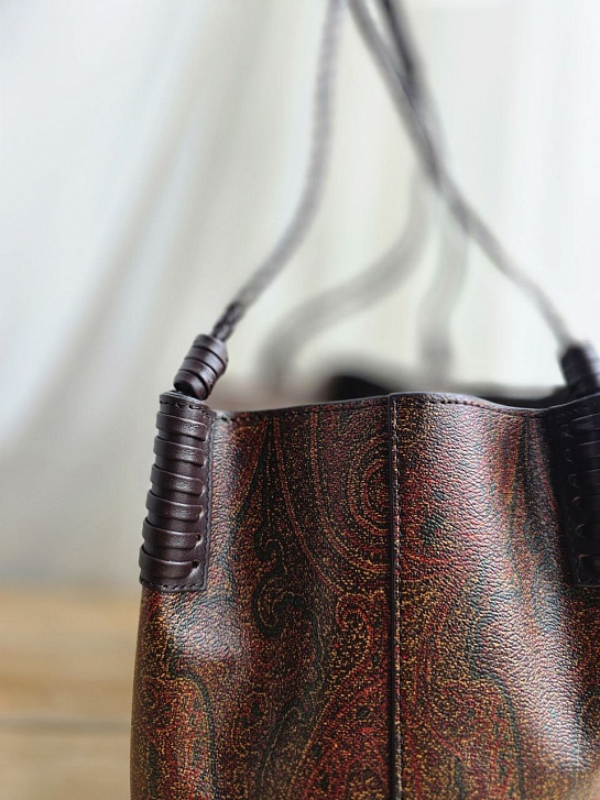 Кожаная сумка Etro с узором пейсли 38x23 см