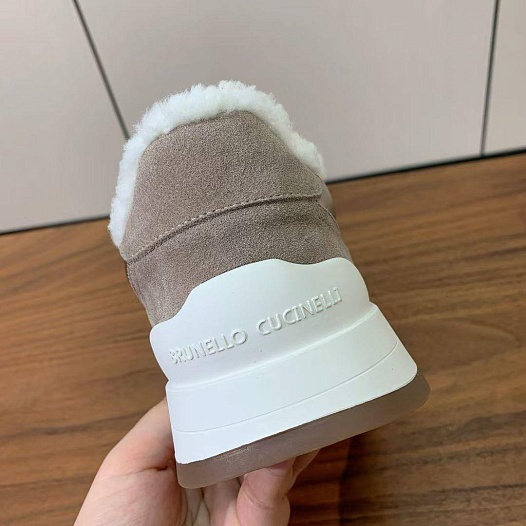 Женские замшевые кроссовки с мехом Brunello Cucinelli premium   