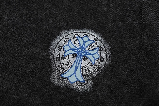 Чёрная оверсайз футболка Gothic logo
