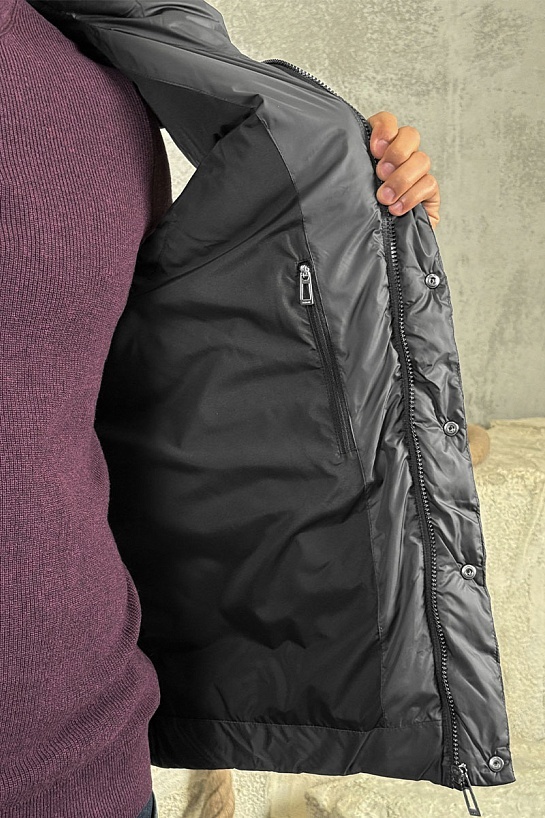 Мужской жилет Hugo Boss серого цвета