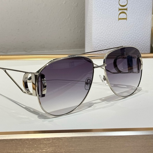 Солнцезащитные очки Dior Bobby   