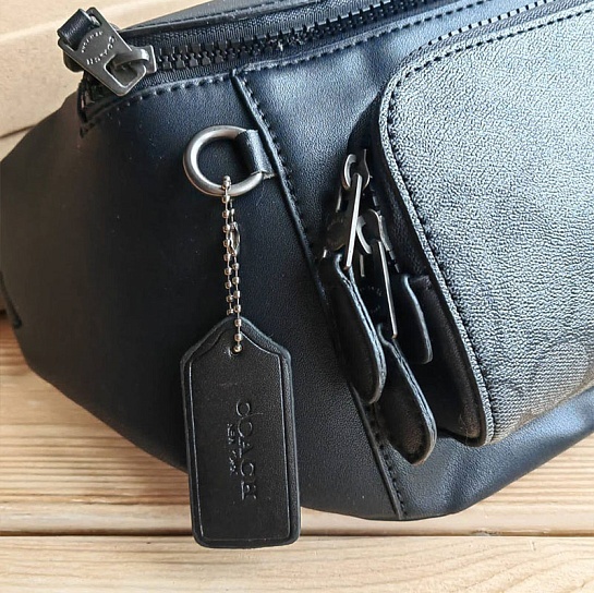 Кожаная сумка на пояс Coach Track - Black