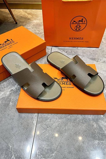 Кожаные шлёпанцы Hermes Izmir - Khaki   