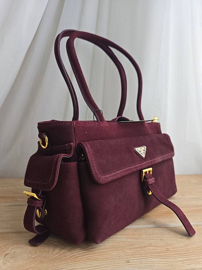 Замшевая сумка Prada 30x16 см   