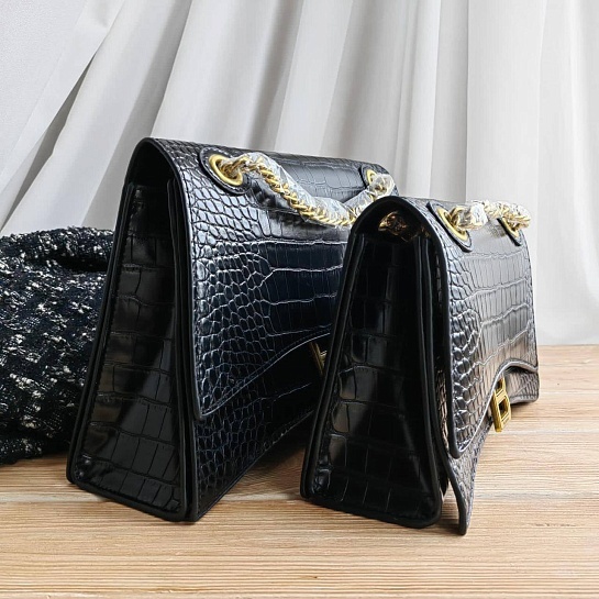 Женская кожаная сумка Balenciaga Сrush 25x16 см