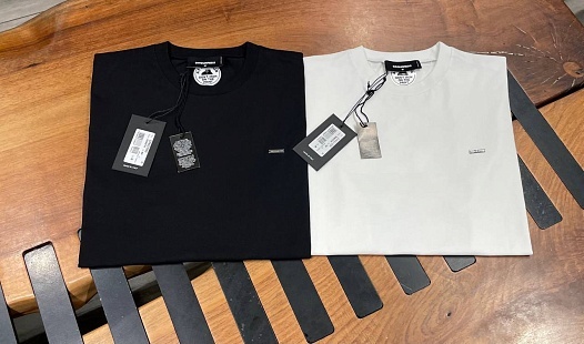 Футболка чёрного цвета Dsquared2 metallic logo   