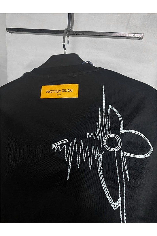 Чёрная оверсайз футболка Louis Vuitton Frequency Graphic