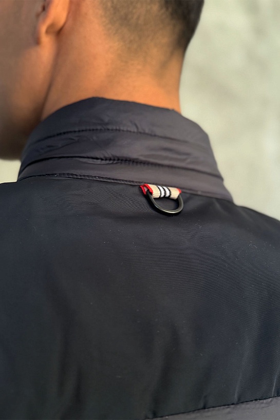 Синий пуховой жилет Burberry London England logo-patch