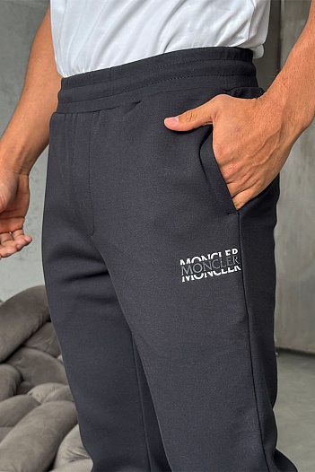 Чёрные спортивные штаны Moncler   