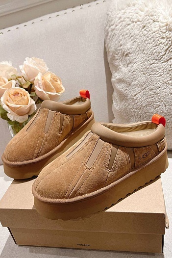 Меховые женские слипоны UGG Tassle - Chestnut   