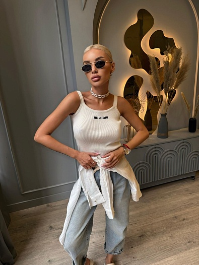 Белый женский топ MIU MIU   