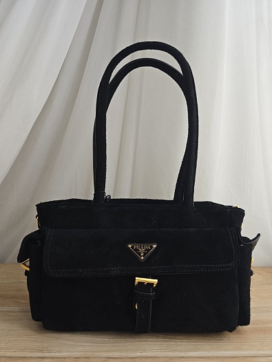 Замшевая сумка Prada 30x16 см   
