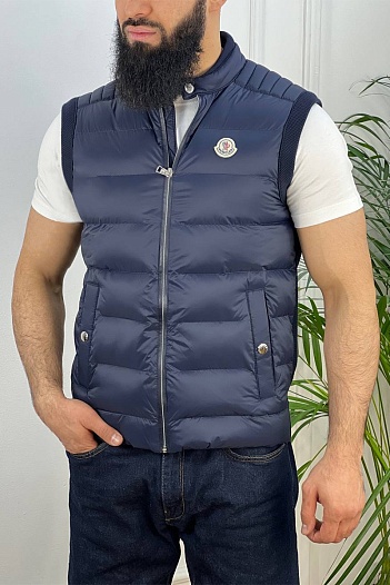 Мужской брендовый жилет Moncler тёмно-синего цвета   