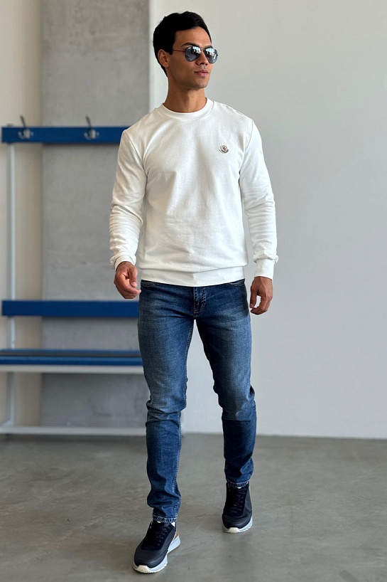 Свитшот белого цвета Moncler logo-patch