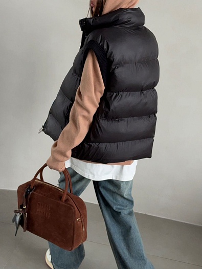 Женский жилет Brunello Cucinelli чёрного цвета   