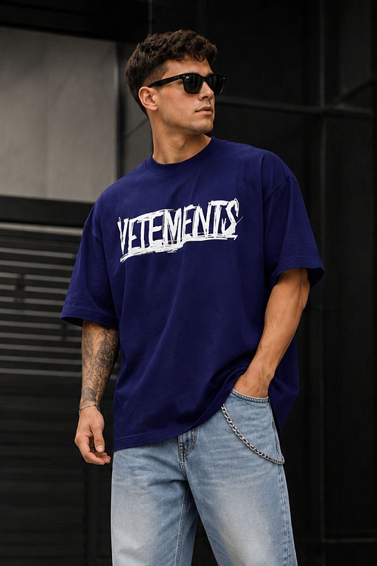 Фиолетовая оверсайз футболка Vetements world tour