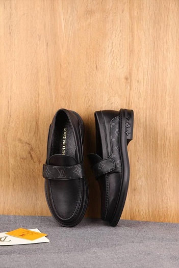 Кожаные лоферы Louis Vuitton Monogram - Black   