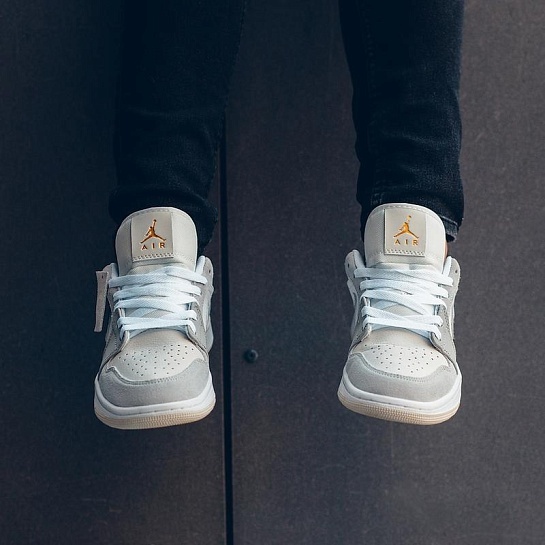 Кроссовки Nike Air Jordan 1 Low "Paris"