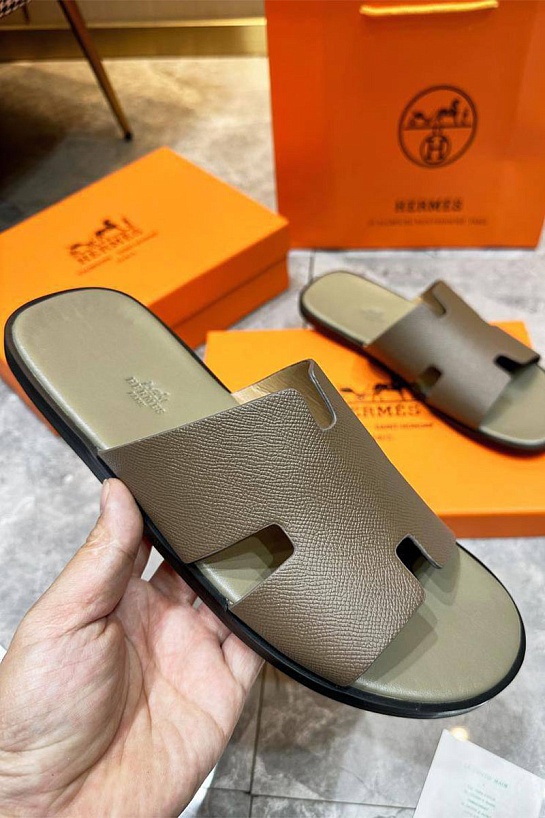 Кожаные шлёпанцы Hermes Izmir - Khaki
