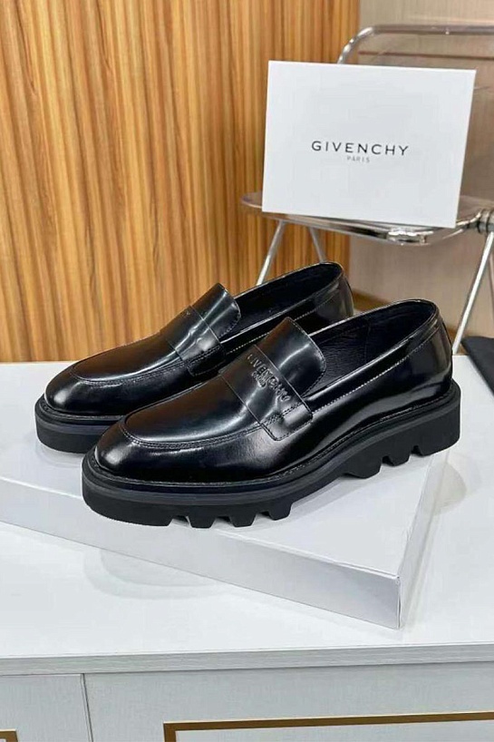 Кожаные ботинки Givenchy чёрного цвета