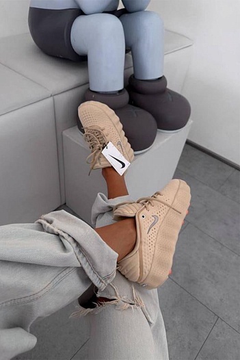 Кроссовки Nike Mind 002    