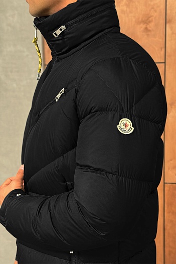Мужской чёрный пуховик Moncler Katmai   