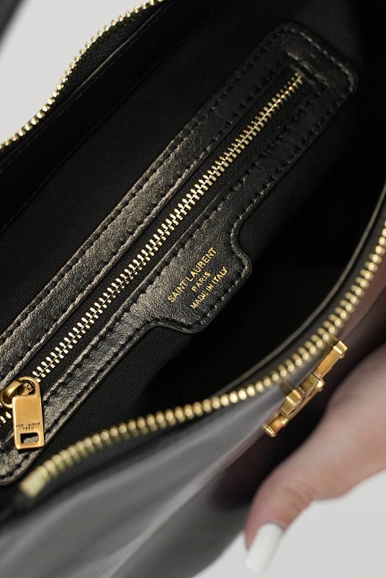 Кожаная сумка Yves Saint Laurent Le 31x20