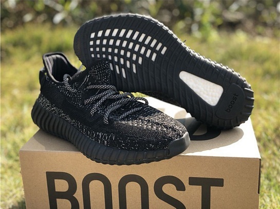 Кроссовки Adidas Yeezy Boost 350 V2 "Black" Reflective