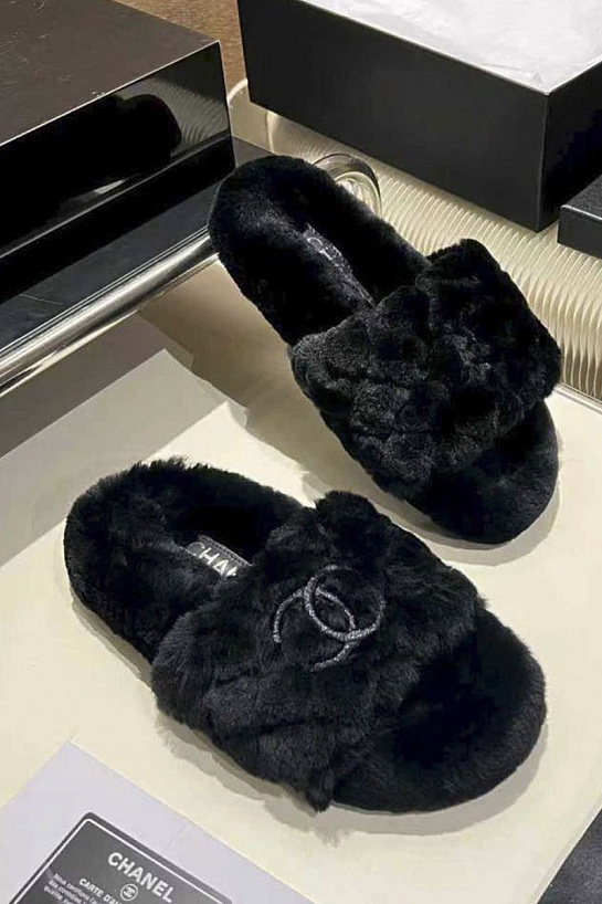 Женские меховые шлёпанцы Chanel Oran premium - Black