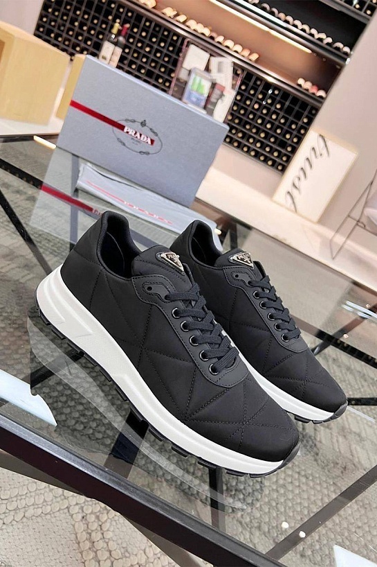 Мужские кроссовки Prada logo-plaque - Black / White