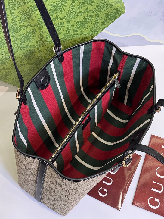 Кожаная сумка Gucci GG Emblem premium 38x25x15 см